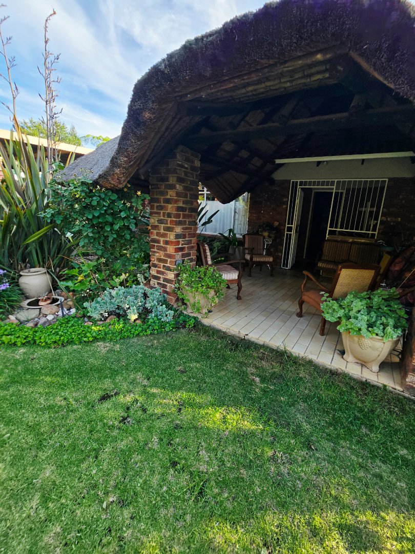  Bedroom Property for Sale in Flimieda North West